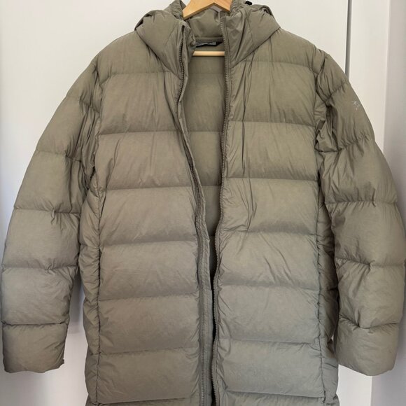 Arc'teryx Down Coat - Picture 5 of 7
